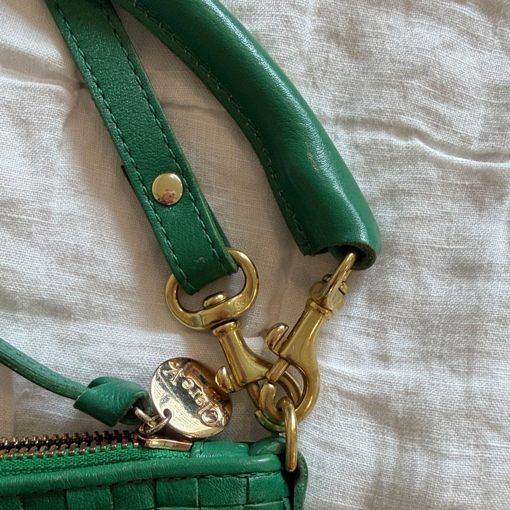 Green Woven Shoulder Bag - Stylish Everyday Carry - Picture 6 of 11